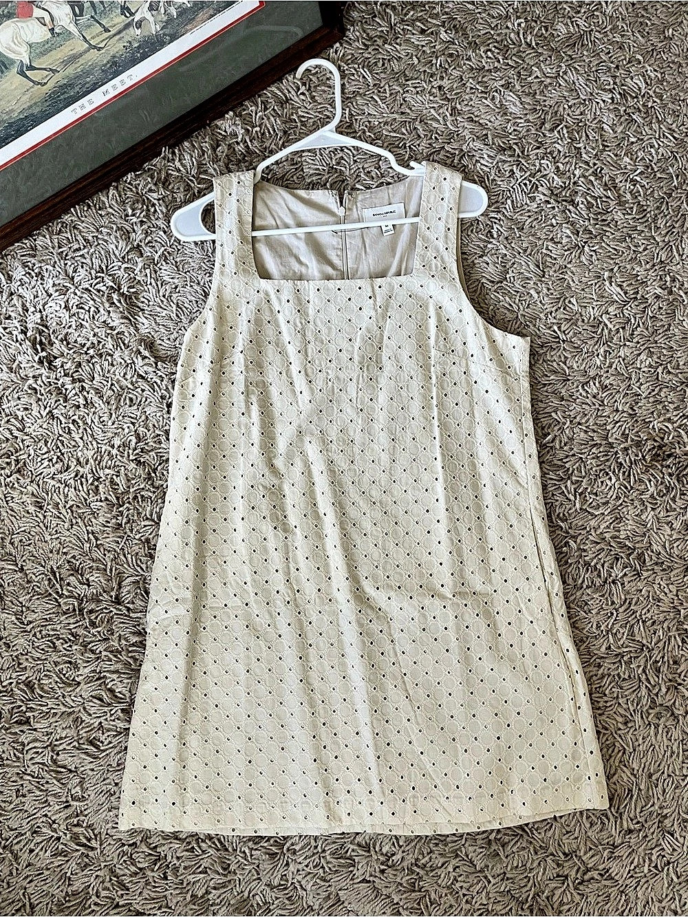 Banana Republic Eyelet Mini Dress in Cream Size Medium Like New
